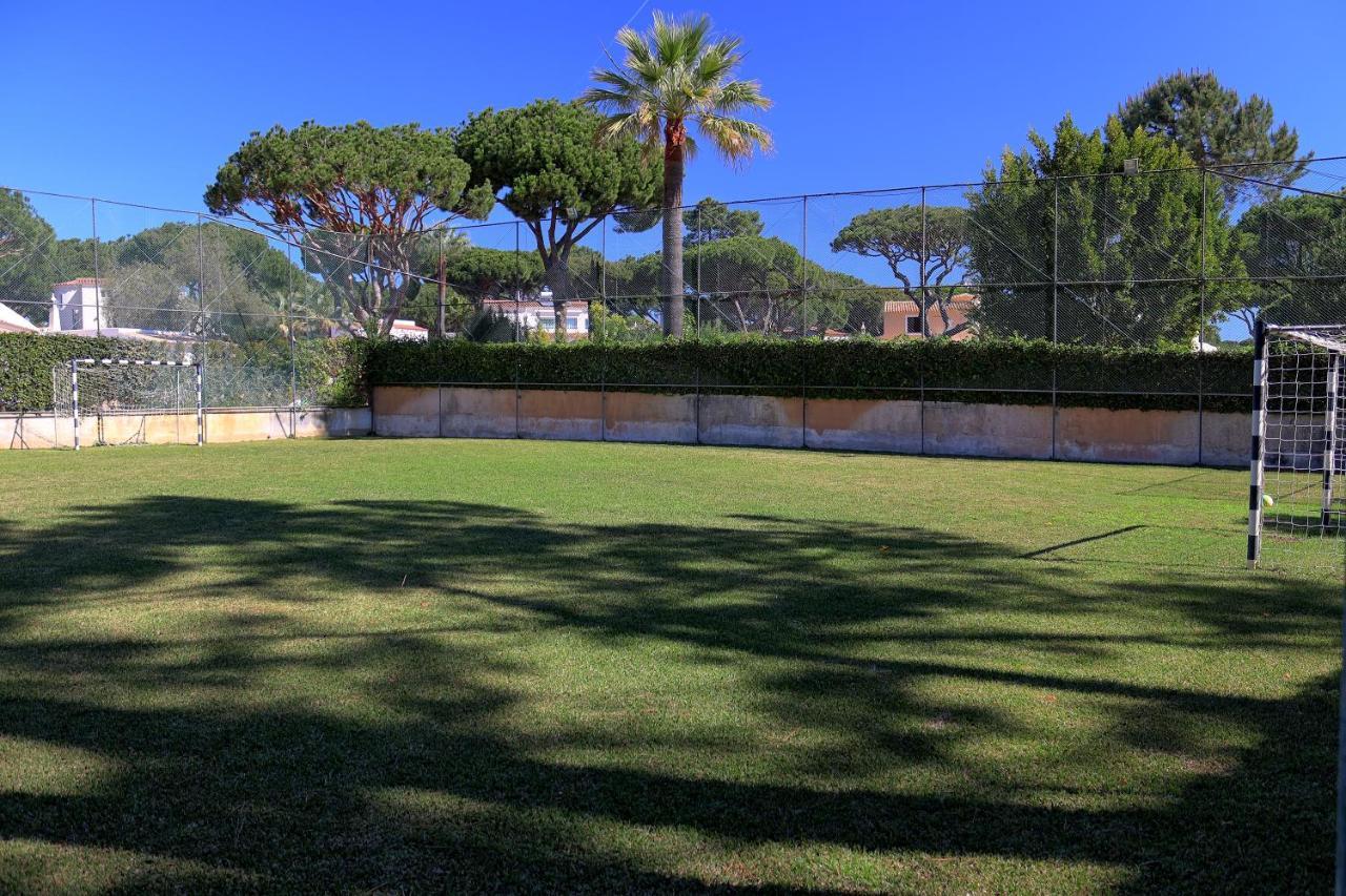Casa Da Palmeira, Pool & Soccer Pitch ヴィラモウラ エクステリア 写真
